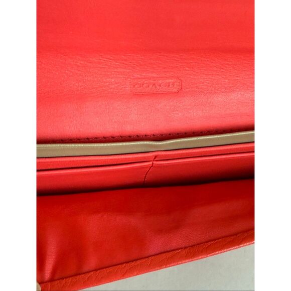 Coach New York Slim Leather Continental Wallet in Bright Pink - Picture 7 of 11